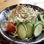 森のハンバーグ工房 ゆみさんち - 【日替りランチ 600円(税込)】野菜サラダ