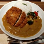 ガーデンズ キャビン - カツカレー（甘口）　¥850