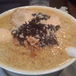 らーめん 潤 - 大盛り中油with食べログクーポン煮卵