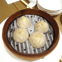 天厨菜館 新宿高島屋タイムズスクエア店 - 小龍包