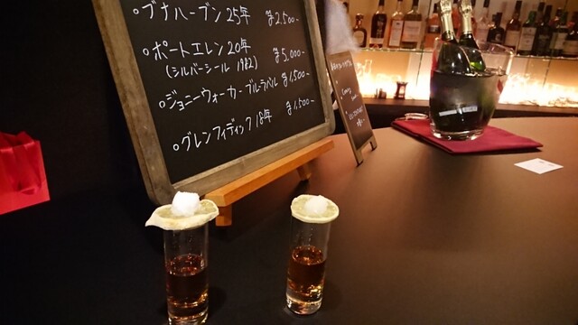 バー エスケープ Bar Escape 新宿三丁目 バー 食べログ