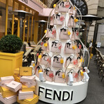 フェンディ カフェ バイ アニヴェルセル - 