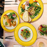 フェンディ カフェ バイ アニヴェルセル - 