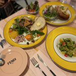 フェンディ カフェ バイ アニヴェルセル - 