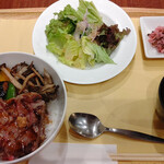 ロイヤルホスト - アンガスサーロインステーキ丼。ゆずポン酢でさっぱり(๑'ڡ'๑)୨♡