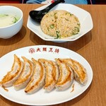 大阪王将 - 五目炒飯 491円  餃子 223円