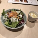 ディック・ブルーナ テーブル - サラダとスープ
