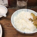 一圓 - ライスの上にはザーサイが少し