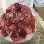 フルーツカフェ pomp - 「いちごミルクかき氷」（1,980円）