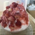 フルーツカフェ pomp - 「いちごミルクかき氷」（1,980円）