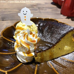 Living cafe - かぼちゃのバスクチーズケーキ