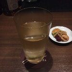 バー ゴヤ - ラフロイグのソーダ割。濃い！？と思ったけどいつも通りらしい。もちろん味は濃いけどするする飲める不思議。