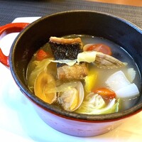 ダイニング 流 - スズキのポアレ
                    あさりと野菜のスープ仕立て
