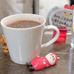 トリワイン ＰＩＫＯＳＨＨＨＵ - サングリアのホットワイン栗のフリット 自家製デミグラス～トリュフの香り～