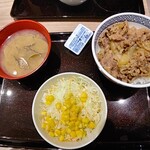 吉野家 - 牛丼並盛とあさり汁バージョン