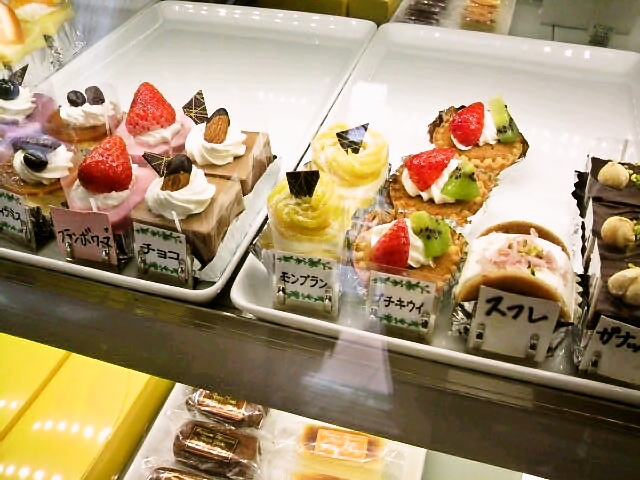 プティ フール 江洲店 うるま市 ケーキ 食べログ