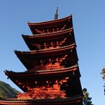 田中屋旅館 - 五重塔
      
      晴天と塔のコントラストが綺麗だなぁ
      