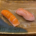 にぎり鮨 一五〇 - サーモン　ぶり