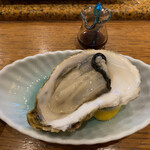 にぎり鮨 一五〇 - 生牡蠣(¥580)