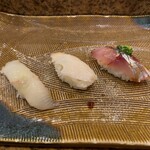 にぎり鮨 一五〇 - ヒラメ　あわび　アジ