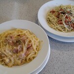 ミオ・パスタ - 「ベーコンと卵」と「バジルと生トマト（しそ風味）」