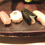 Sushi Aso - マグロ、ヤリイカ、ホタテ