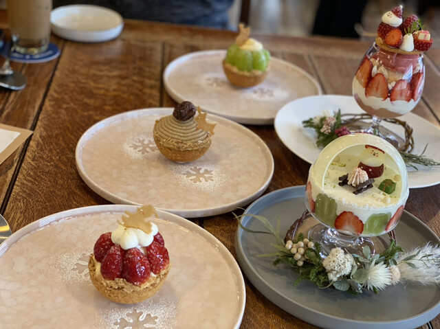 デザート カフェ デコ Dessert Cafe Deko 市役所前 カフェ 食べログ