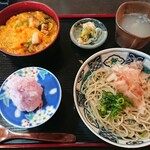 手打ちそば五郎兵衛 - 辛みおろしそば
親子丼(小)