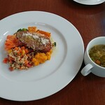 Girasole - ランチの前菜とスープです