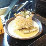 藤浪 - 窓辺の可愛いアクセント