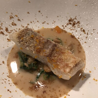 ahill azabu - ランチＢ ５５００円。イトヨリタイのポアレ スープ仕立て。イトヨリの火加減も素晴らしく、皮目をパリッと、身はシットリと仕上がっています（╹◡╹）