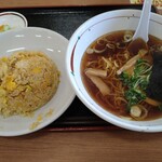 福よし 埼玉大井店 - チャーハン特別定食