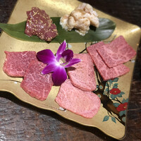 牛牛 西麻布 総本店 - 