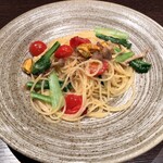 ケンゾーエステイトワイナリー - 本日のパスタ：ムール貝と小松菜のオイルベースのパスタ