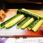 五井酒場 浜長 - もろきゅう　200円