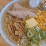 青竹手打ちラーメン 大和 - 塩バターコーンラーメン