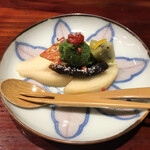 草喰 なかひがし - 雪の結晶とサンタ