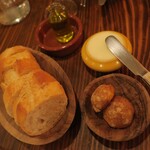 Bistro Campagne - ・「お通しパン席料(¥418)」