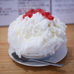 らーめんとこおりのおやつ ねいろ屋 - カキ氷　女峰いちごミルク