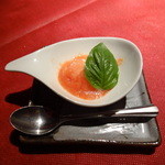 サーラ・マンジェ・ドゥ・クール - トマトのシャーベット