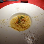 サーラ・マンジェ・ドゥ・クール - 生うにのパスタ