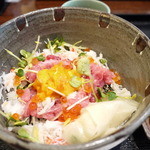 和彩　かくや - 海鮮ちらし丼アップです