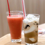 ルテカフェ ベーカリー スイーツ - いちごスムージー・アフォガードコーヒーゼリー。