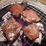 炭火焼肉 鶴兆 - いい焼き具合