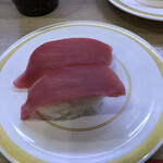 かっぱ寿司 - 鮪握り110円。