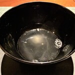 蒼 - 愛媛 藤本漁師の神経締め真鯛のコンソメ　塩も味付けも一切していないのに、この旨味をかんじさせる峯村シェフの料理の凄さが、まざまざと実感できる渾身の逸品です♪