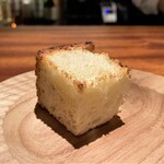 蒼 - 焼きたてのパン　クラストがパリッと、クラムも焼いて香ばしさが際立ちます♪