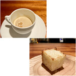 蒼 - 赤座海老の濃厚な旨味の詰まったビスクをパンに染み込ませて食べるのが最高に贅沢です♪