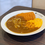 CoCo壱番屋 - 料理写真:チキンカツチーズ200㌘ スクランブルエッグ☆