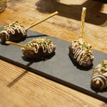 ドノスティア - 炭火焼き仔羊と酒粕 つくね